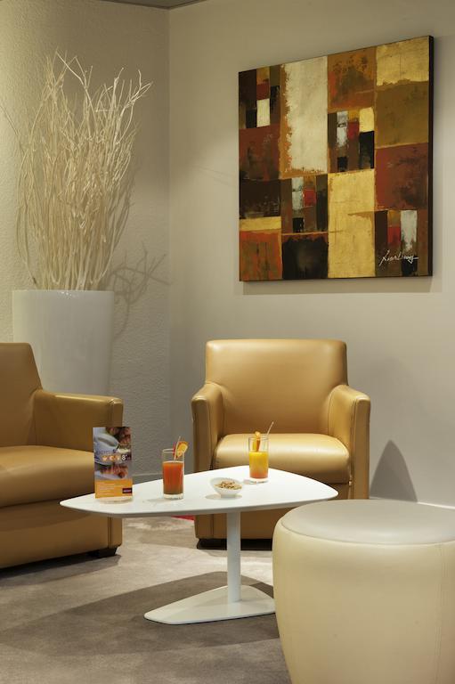 Mercure Paris Le Bourget Aeroport Le Blanc-Mesnil Exterior foto