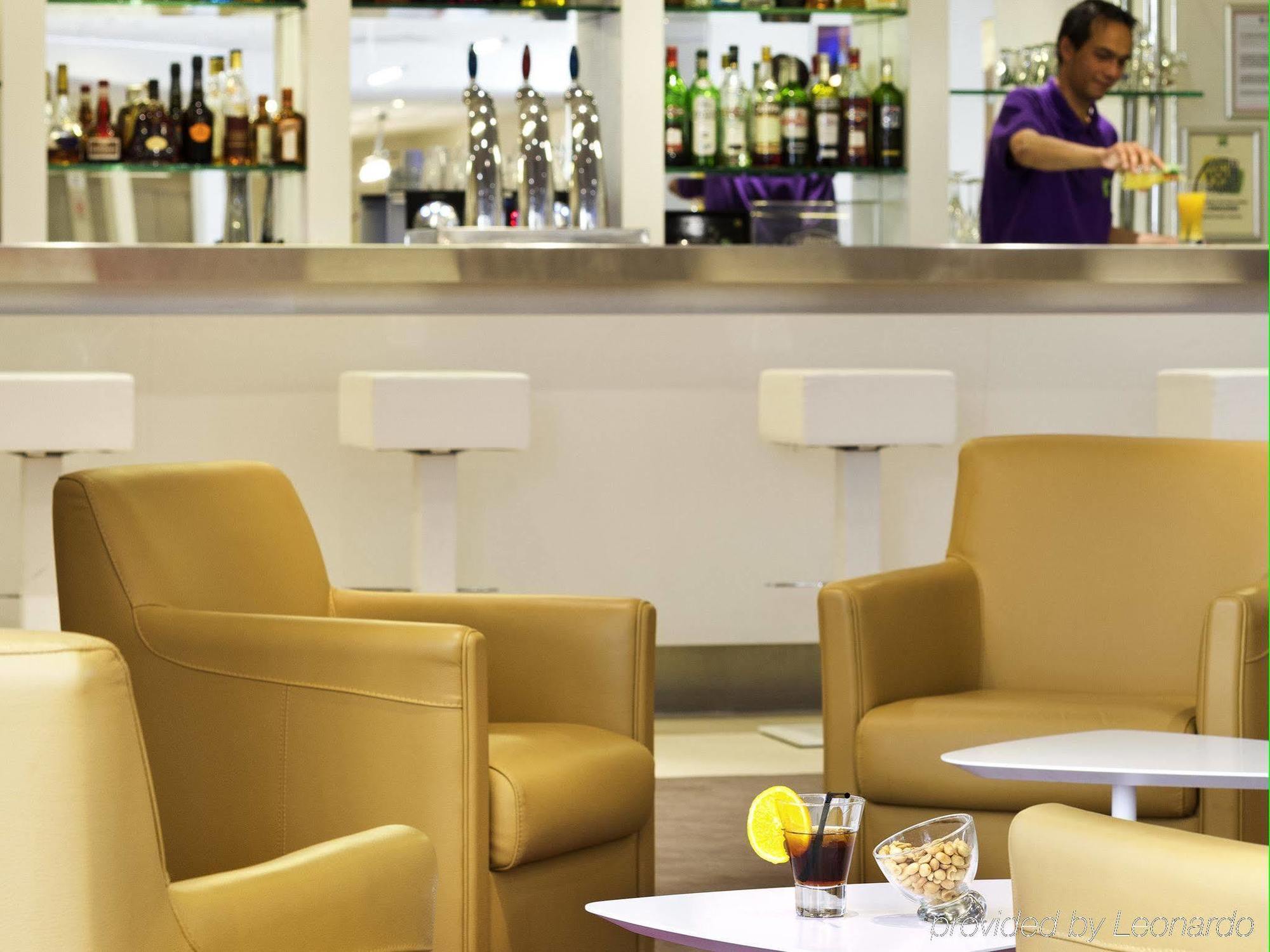 Mercure Paris Le Bourget Aeroport Le Blanc-Mesnil Restaurant foto