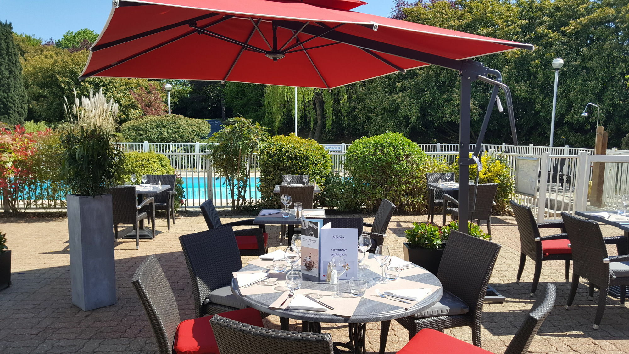 Mercure Paris Le Bourget Aeroport Le Blanc-Mesnil Exterior foto