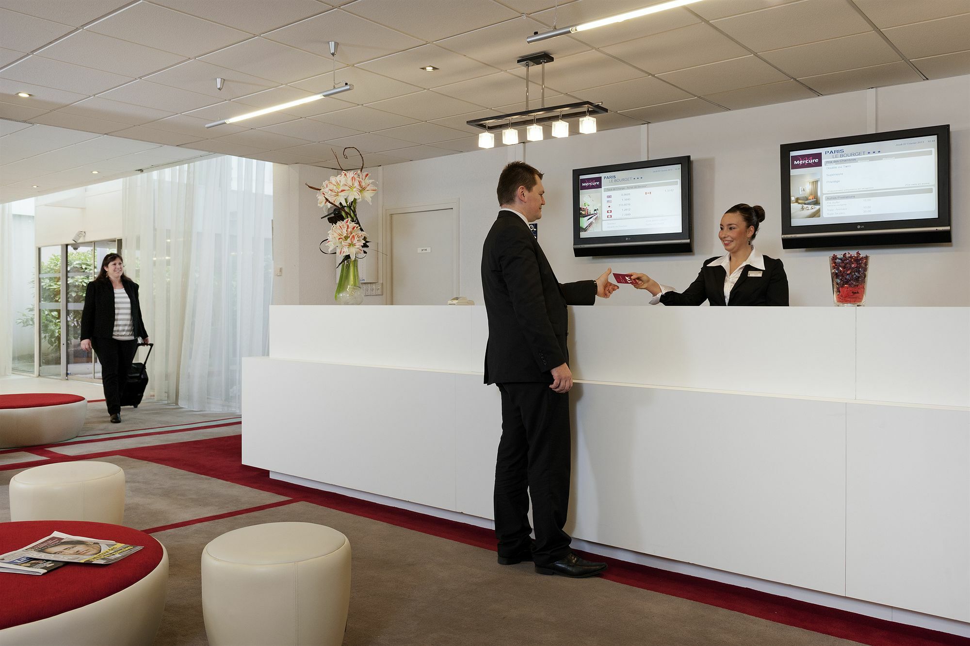 Mercure Paris Le Bourget Aeroport Le Blanc-Mesnil Exterior foto